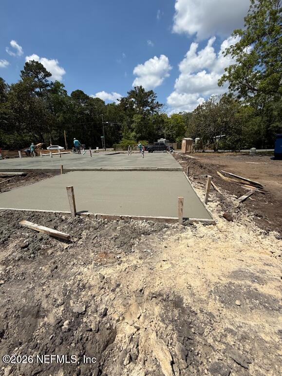 451 Cahoon Road North Jacksonville, FL 32220 - Photo 3 of 33 a view of a yard