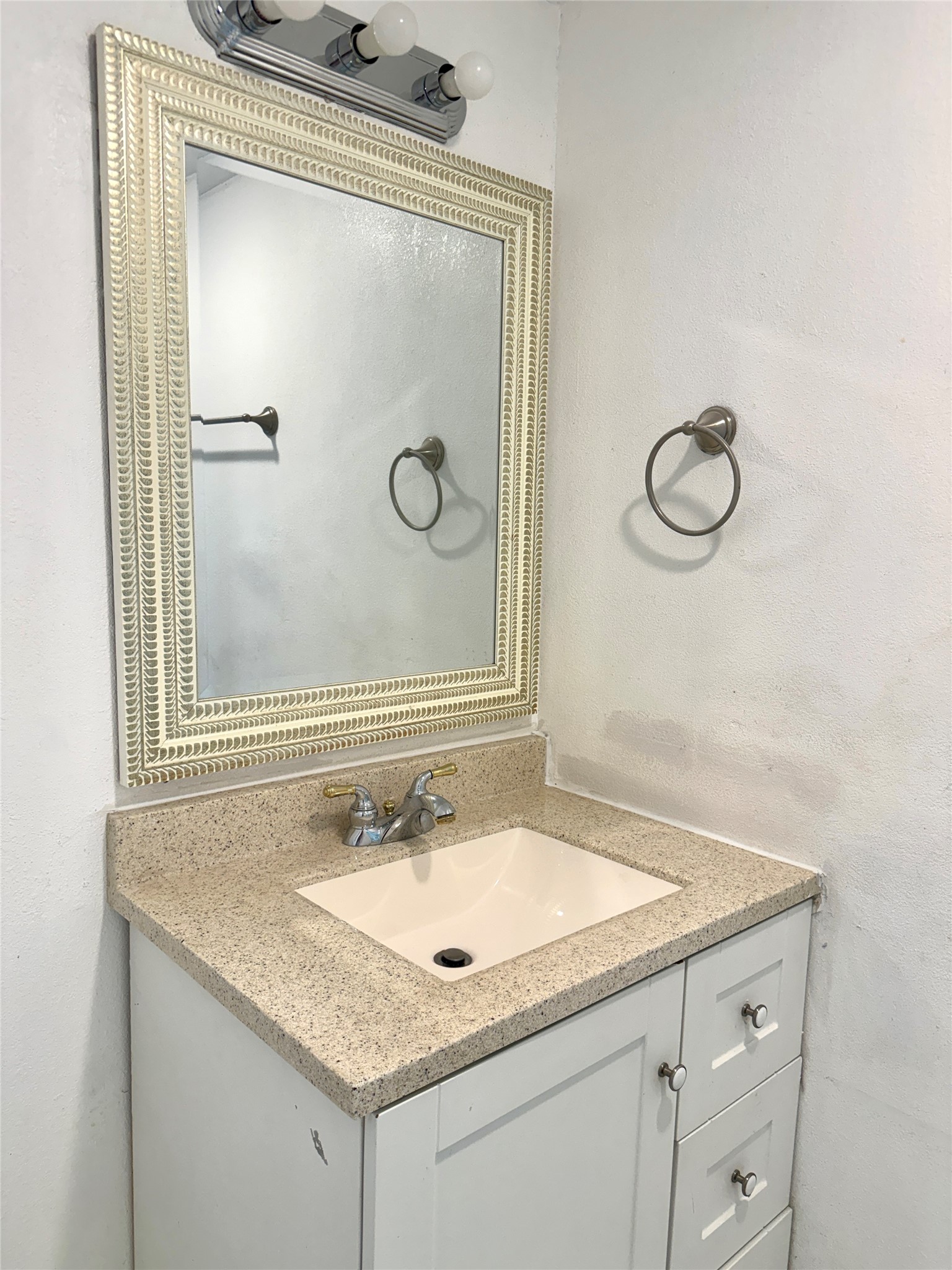 421 Sidney Street, Unit 1 Houston, TX 77003 - Photo 7 of 20 Unit 1