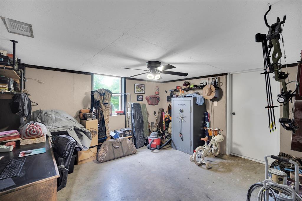 370 Parker Road Palmer, TX 75152 - Photo 13 of 36