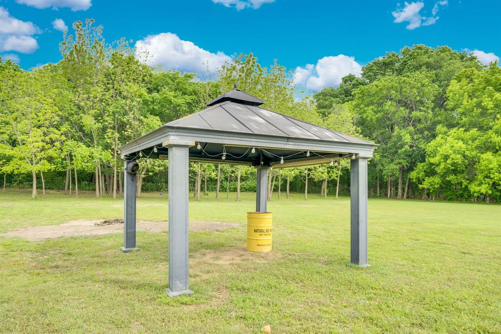 370 Parker Road Palmer, TX 75152 - Photo 5 of 36