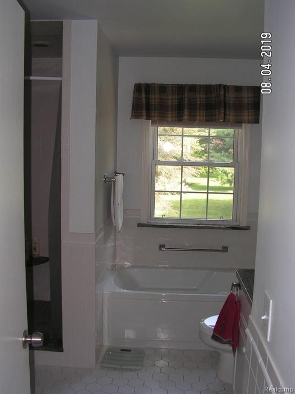 4345 Crosby Road Flint, MI 48506 - Photo 21 of 30 Gallery Image 21