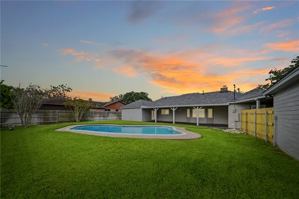$415,000 | 2504 Memorial Drive, Bryan, TX 77802