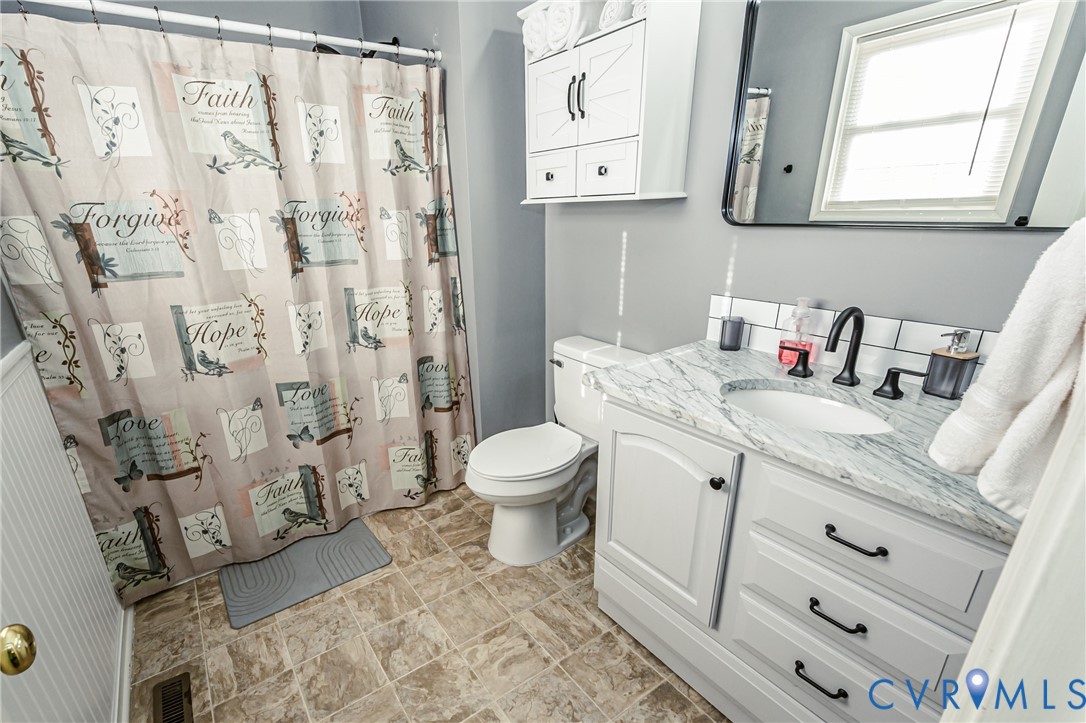 1595 Tallent Town Road Warsaw, VA 22572 - Photo 18 of 49