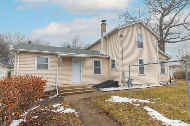 $275,000 | 420 South Washington Street, Watertown, WI 53094