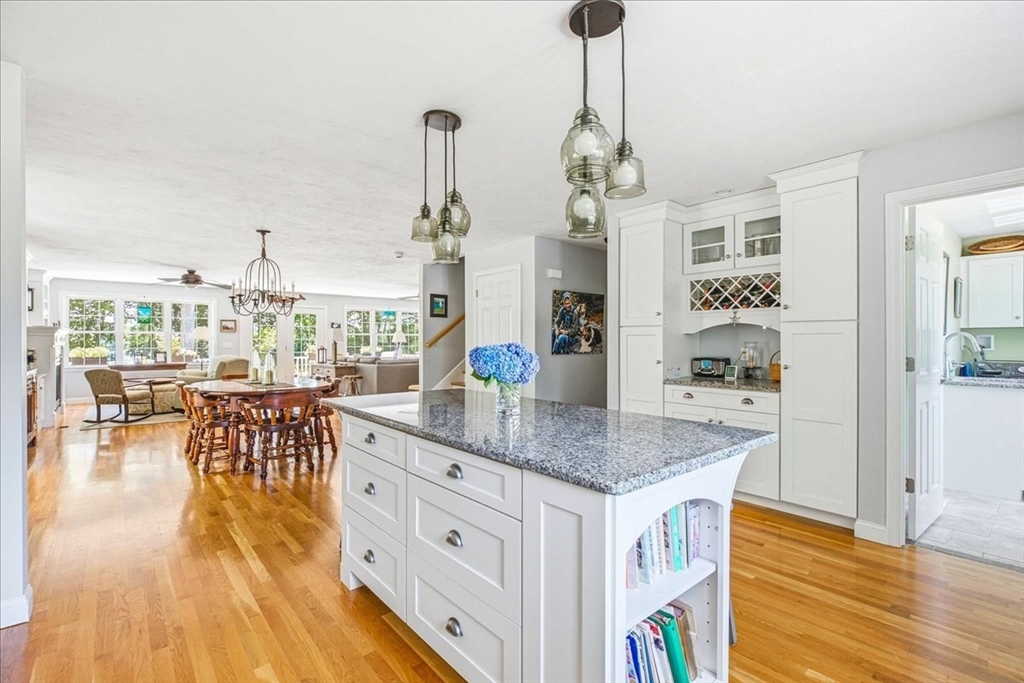7 Heron Road Halifax, MA 02338 - Photo 5 of 42