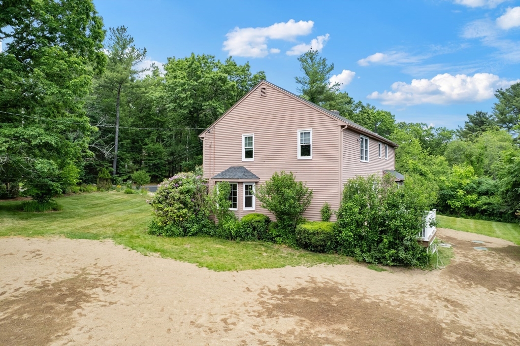 3 Pudding Street Uxbridge, MA 01569 - Photo 39 of 42