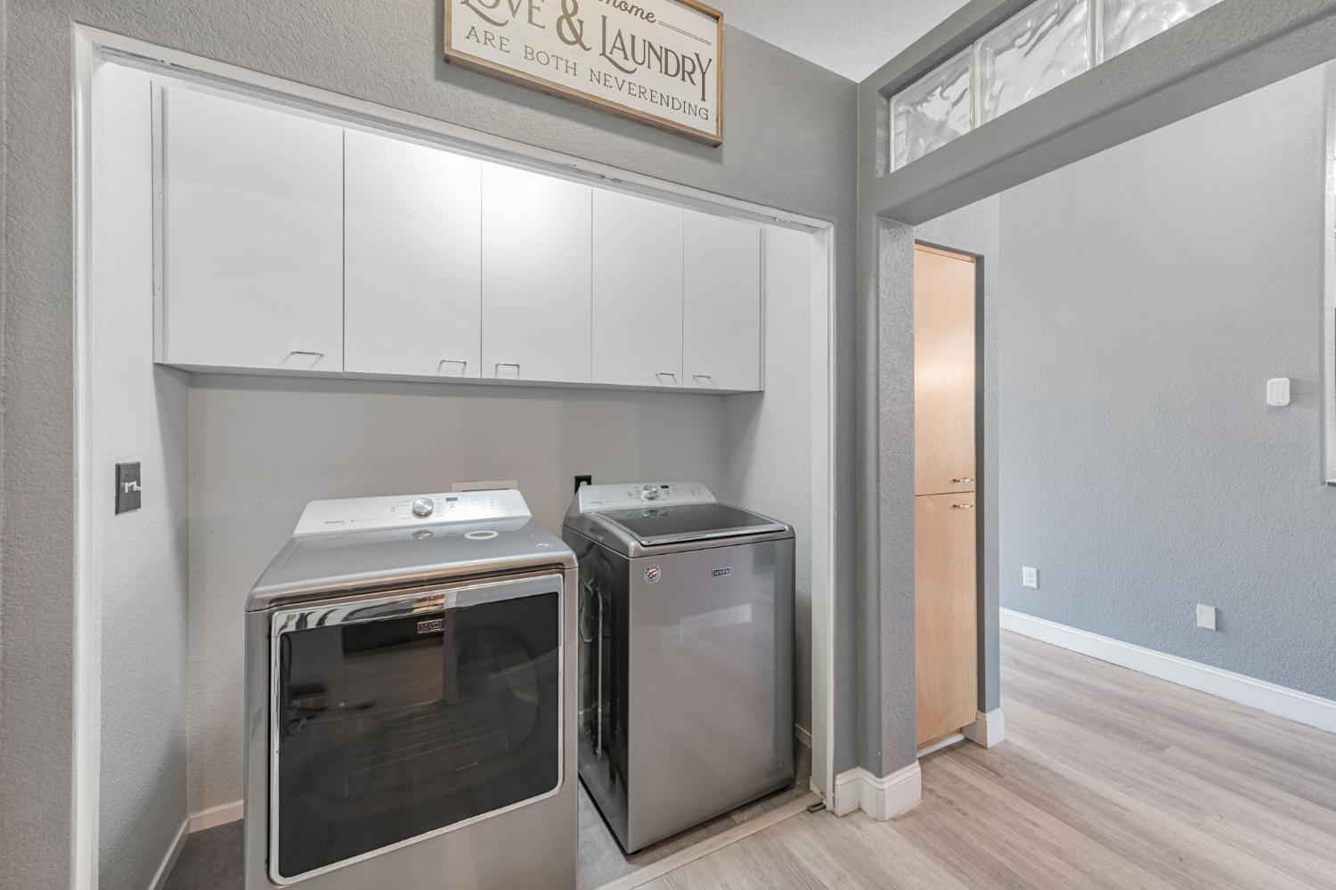 9065 Robbins Road Sacramento, CA 95829 - Photo 39 of 45 a utility room with dryer and washer