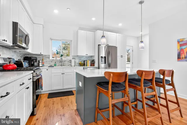 $650,000 | 7019 Pipers Glen Way, Philadelphia, PA 19119