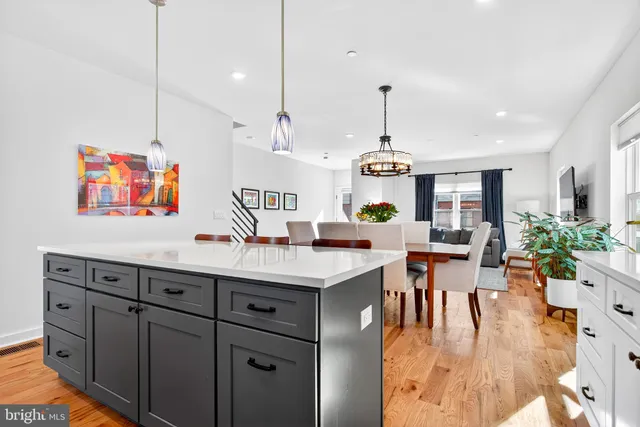 $650,000 | 7019 Pipers Glen Way, Philadelphia, PA 19119