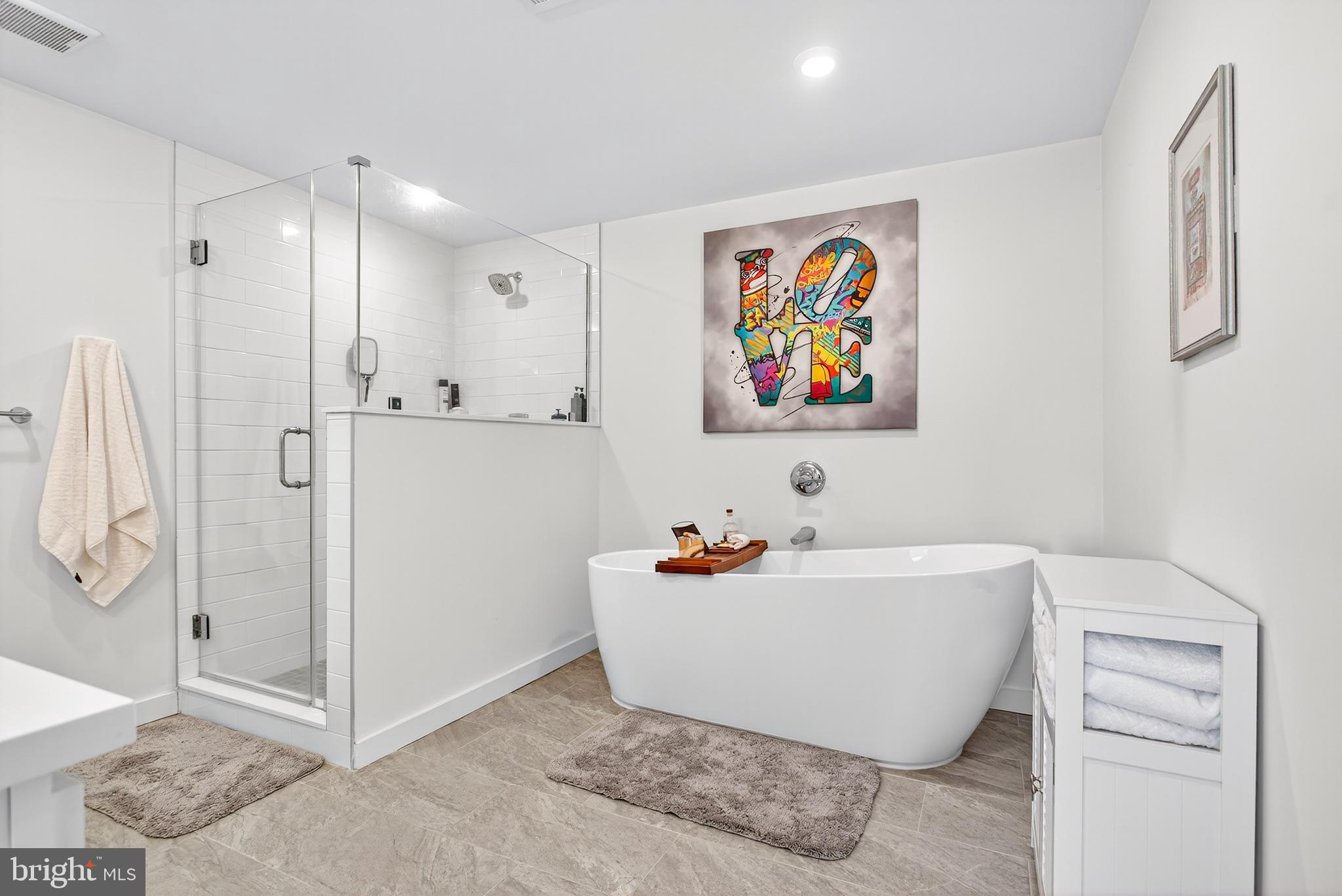 7019 Pipers Glen Way Philadelphia, PA 19119 - Photo 30 of 50 Primary Bathroom