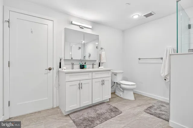 $650,000 | 7019 Pipers Glen Way, Philadelphia, PA 19119