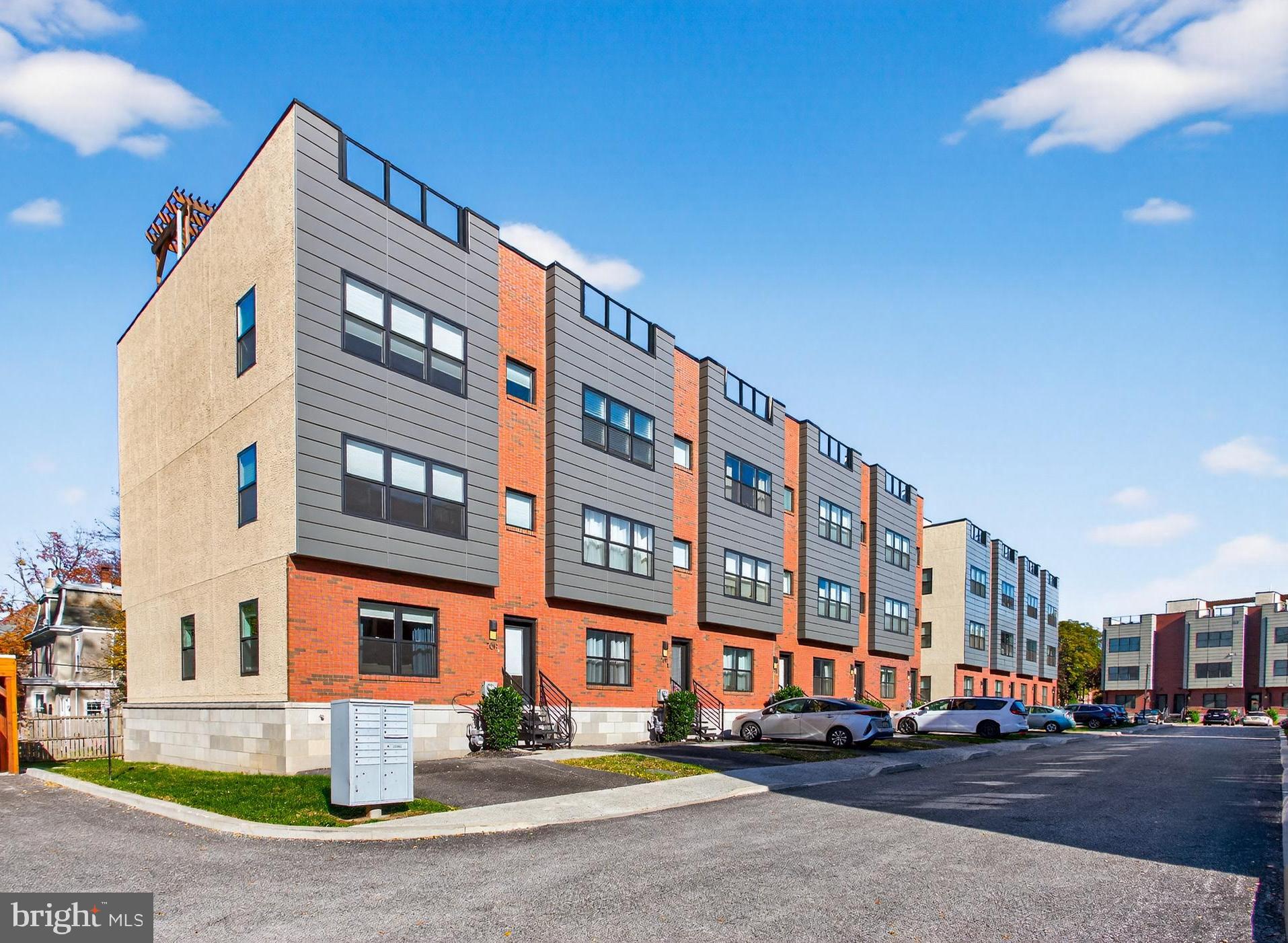 7019 Pipers Glen Way Philadelphia, PA 19119 - Photo 4 of 50