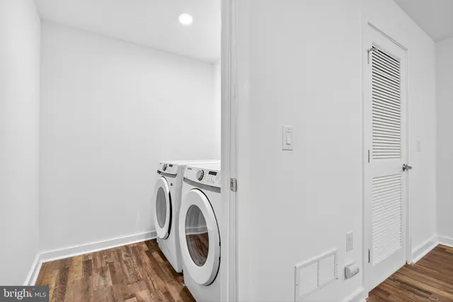 $650,000 | 7019 Pipers Glen Way, Philadelphia, PA 19119