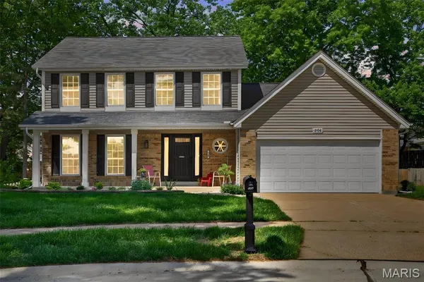 $450,000 | 246 Westridge Parc Lane, Ellisville, MO 63021