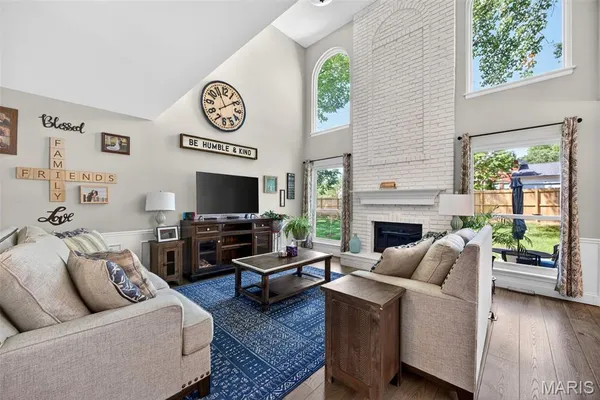 $450,000 | 246 Westridge Parc Lane, Ellisville, MO 63021