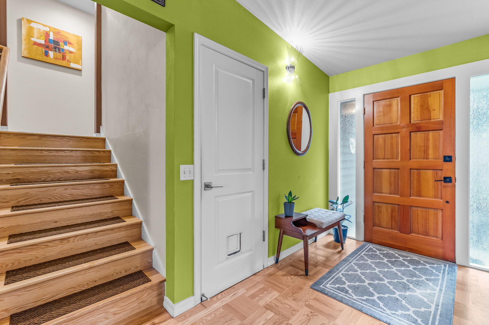 1210 Northeast Jones Road Bend, OR 97701 - Photo 10 of 27 Entry