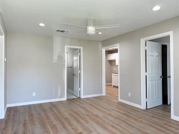 $1,950 | 510 Magnolia Street, Arlington, TX 76012