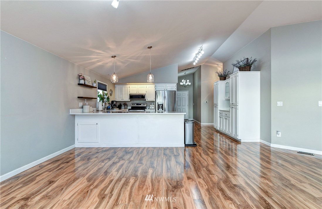 4230 Peninsula Road Stanwood, WA 98292 - Photo 11 of 20 Gallery Image 11