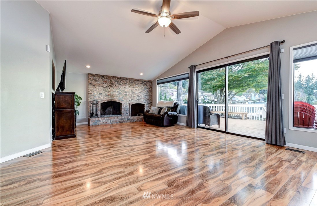 4230 Peninsula Road Stanwood, WA 98292 - Photo 6 of 20 Gallery Image 6
