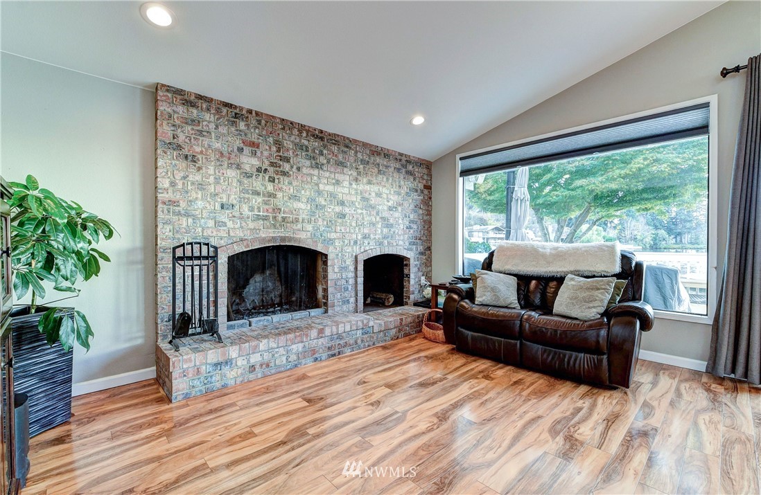 4230 Peninsula Road Stanwood, WA 98292 - Photo 7 of 20 Gallery Image 7