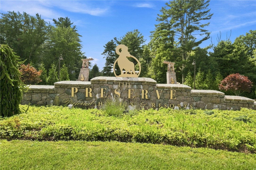 2 White Hawk Ridge, Unit D Richmond, RI 02898 - Photo 2 of 32 Gallery Image 2