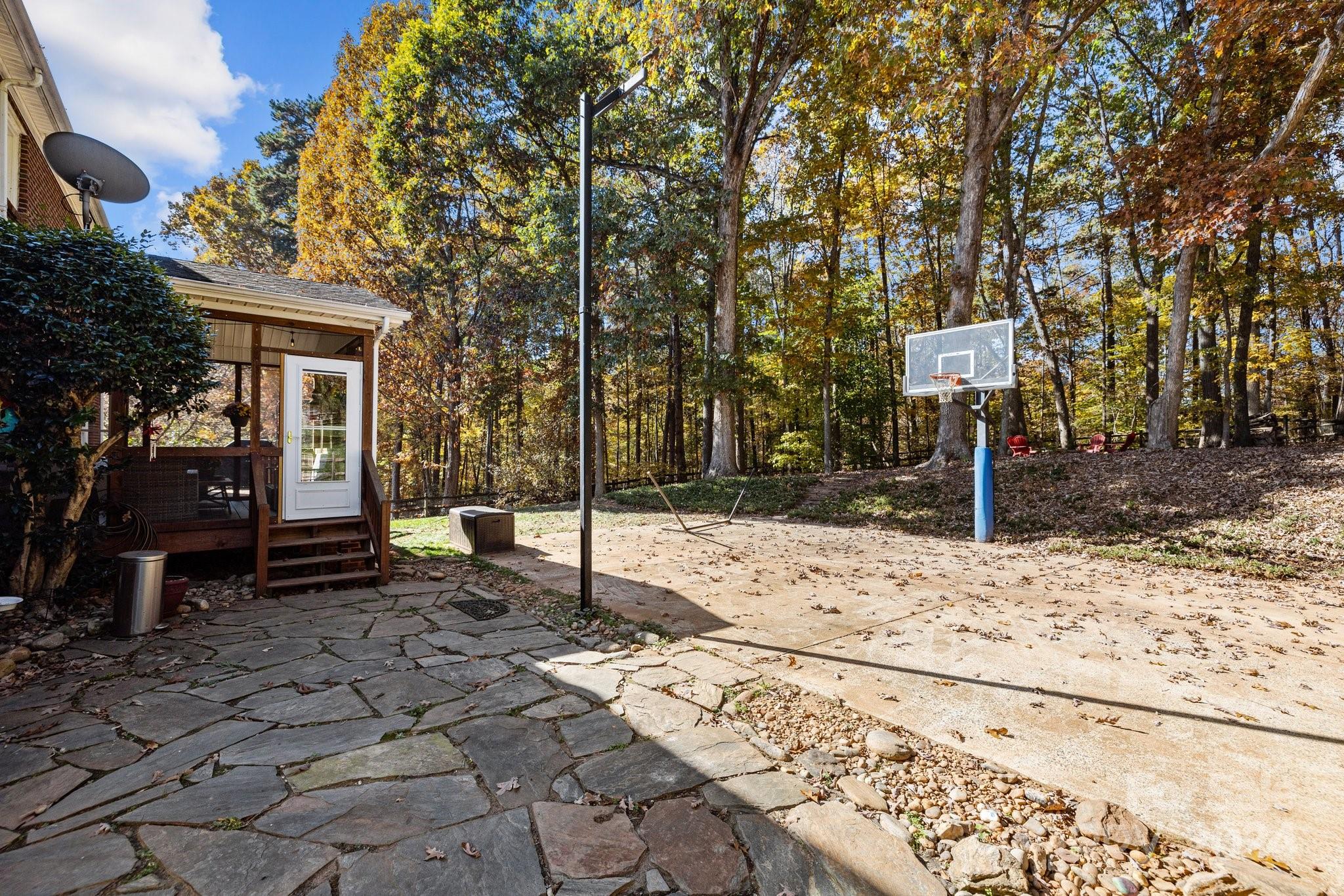 12345 Willingdon Road Huntersville, NC 28078 - Photo 32 of 39 Gallery Image 32