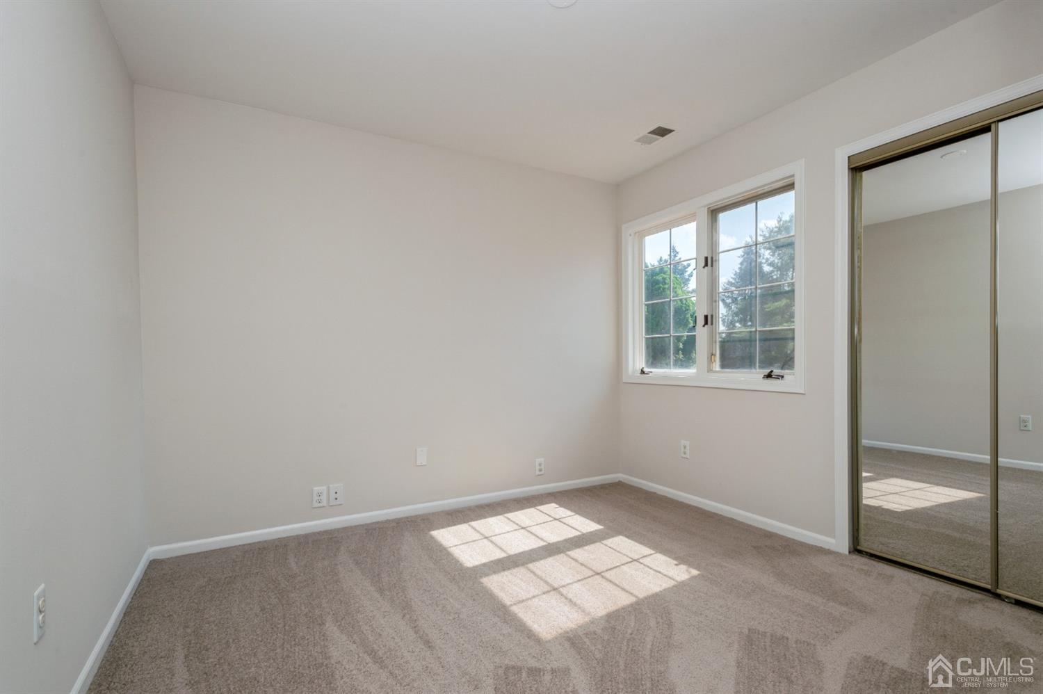64 Winthrop Road Monroe Township, NJ 08831 - Photo 18 of 25 Gallery Image 18