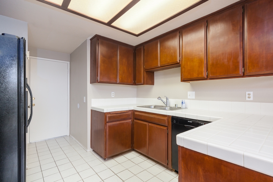 320 Grapevine Road, Unit 114 Vista, CA 92083 - Photo 3 of 21
