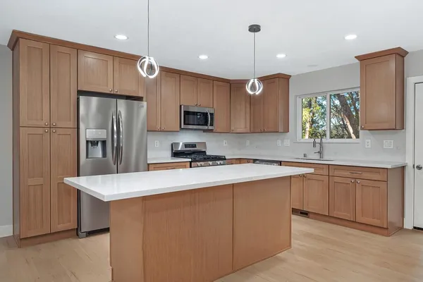 $599,900 | 1033 R And R Place, Colfax, CA 95713