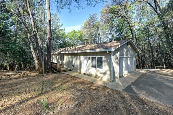 $599,900 | 1033 R And R Place, Colfax, CA 95713