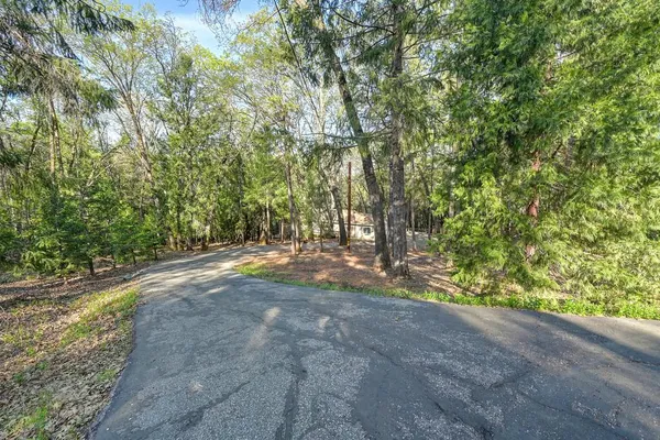 $599,900 | 1033 R And R Place, Colfax, CA 95713