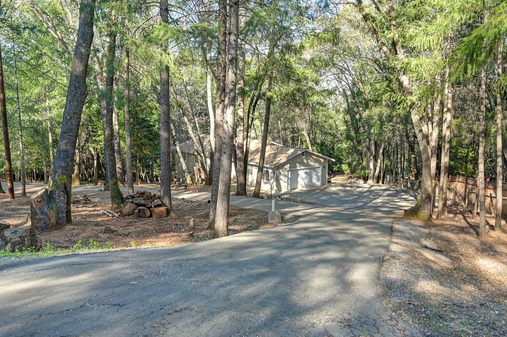 1033 R And R Place Colfax, CA 95713 - Photo 9 of 66