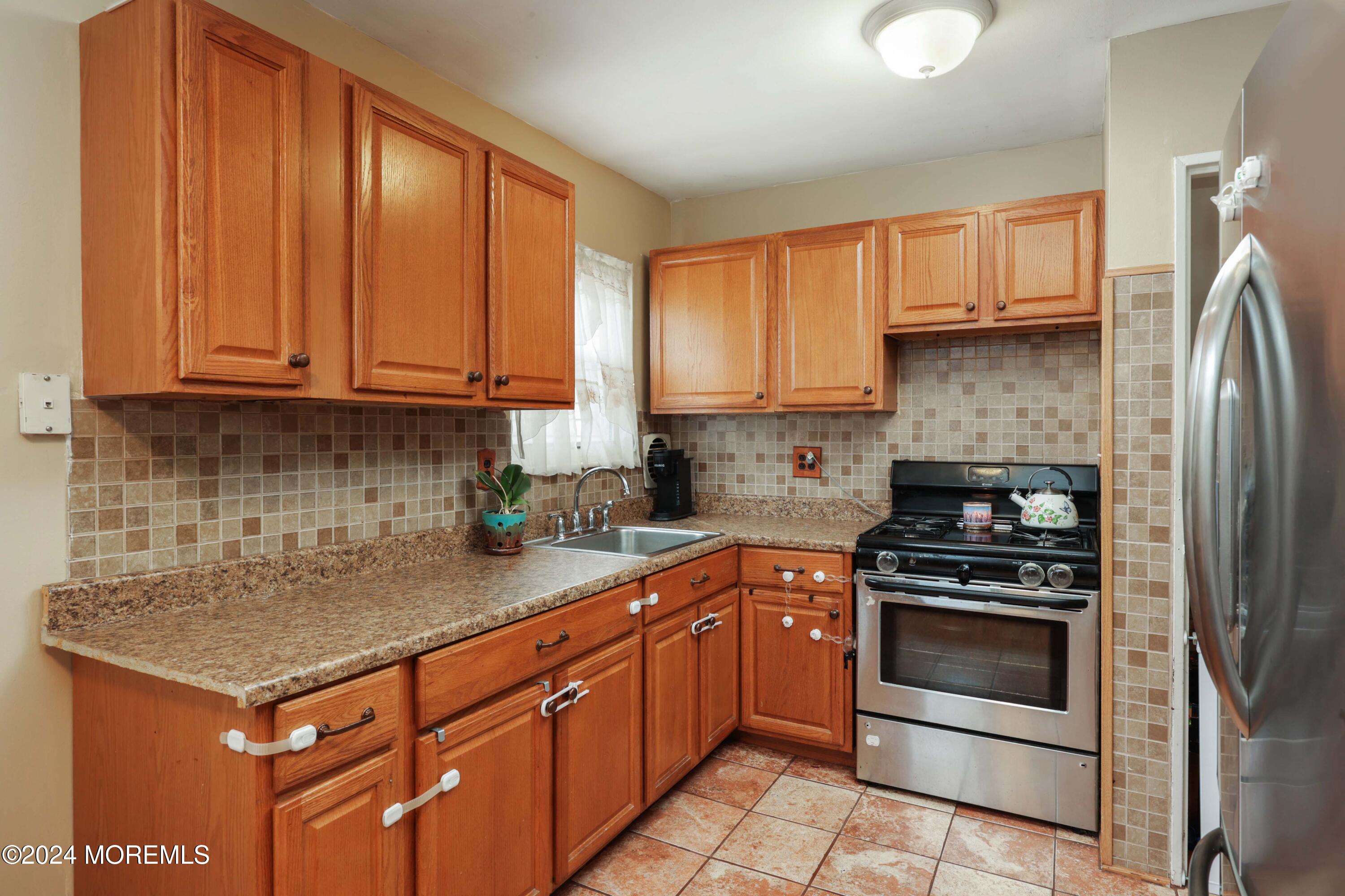 204 West Hill Road Colonia, NJ 07067 - Photo 11 of 39 758A9873