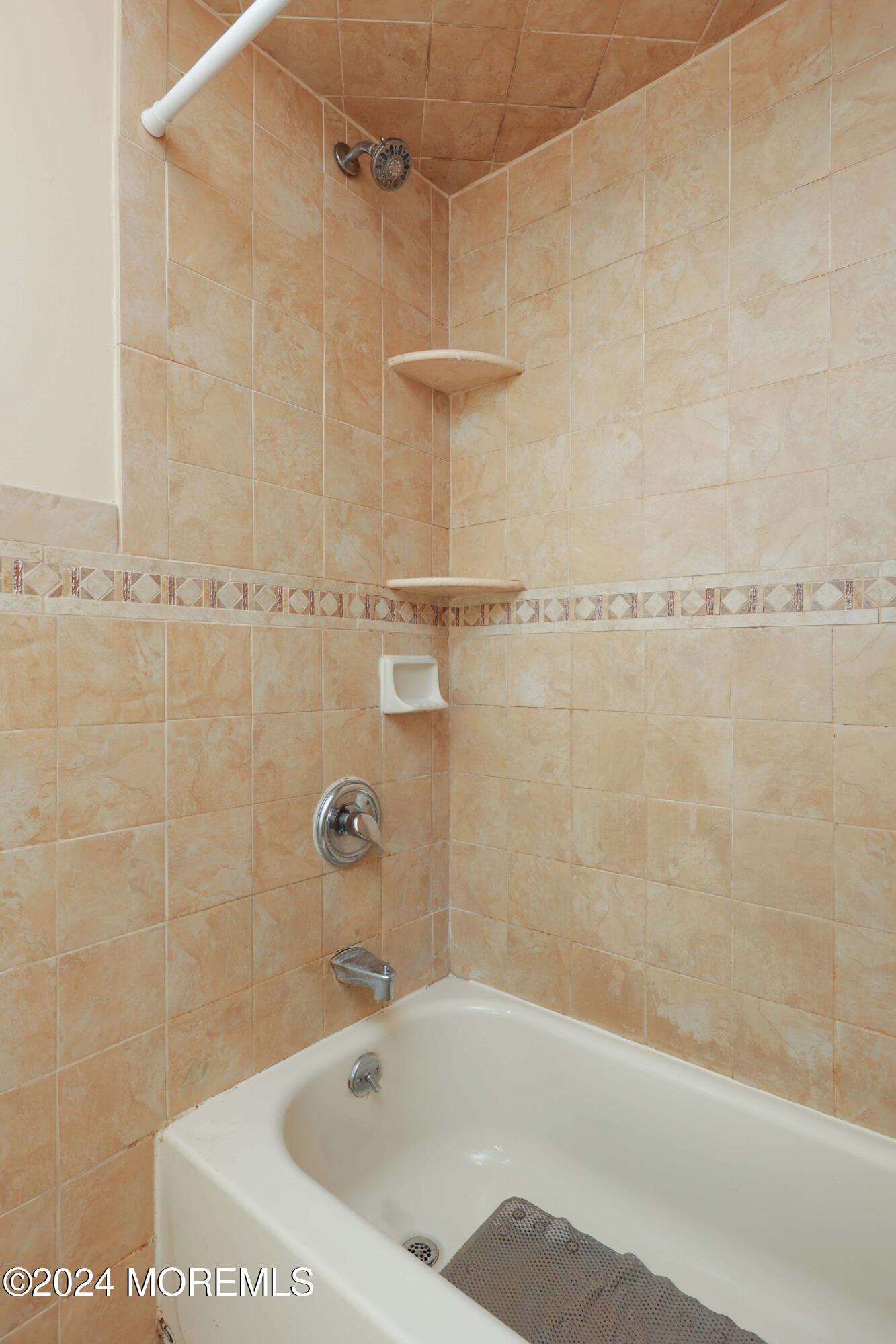 204 West Hill Road Colonia, NJ 07067 - Photo 24 of 39 758A9949