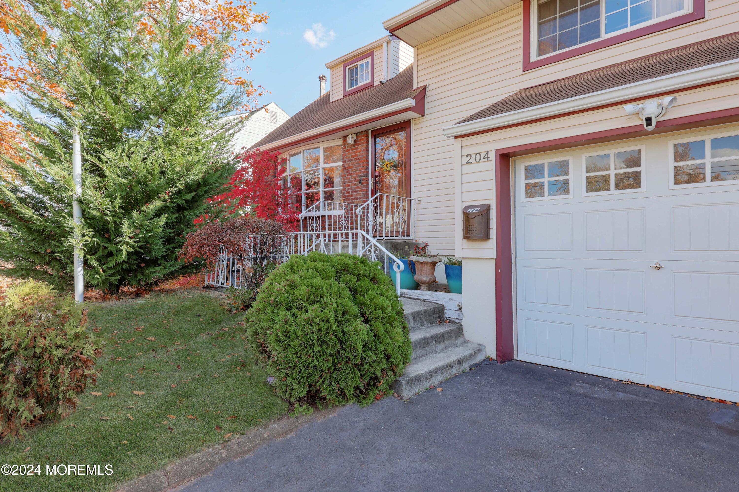 204 West Hill Road Colonia, NJ 07067 - Photo 4 of 39 758A9977_78_79_80_81