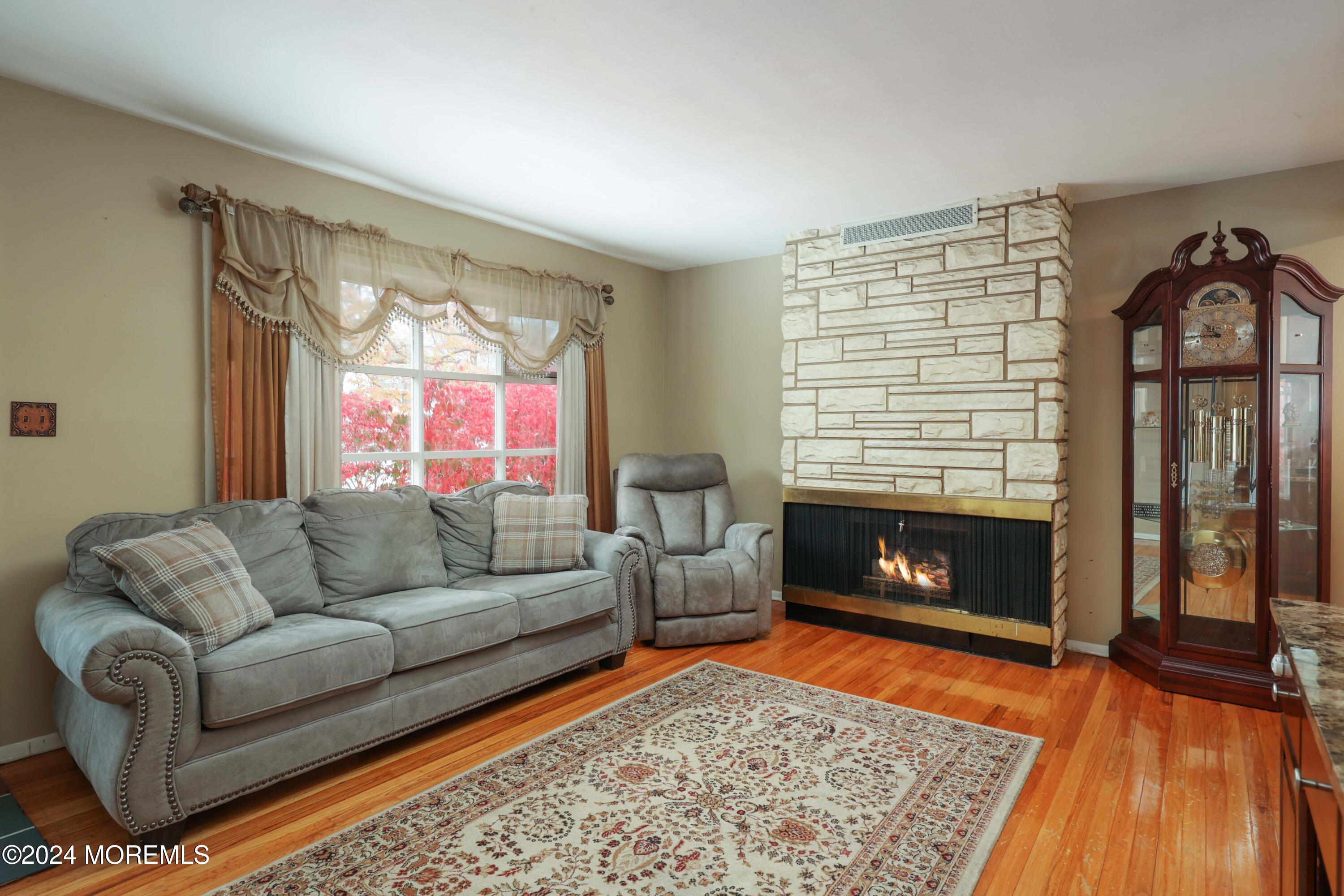 204 West Hill Road Colonia, NJ 07067 - Photo 5 of 39 758A9827