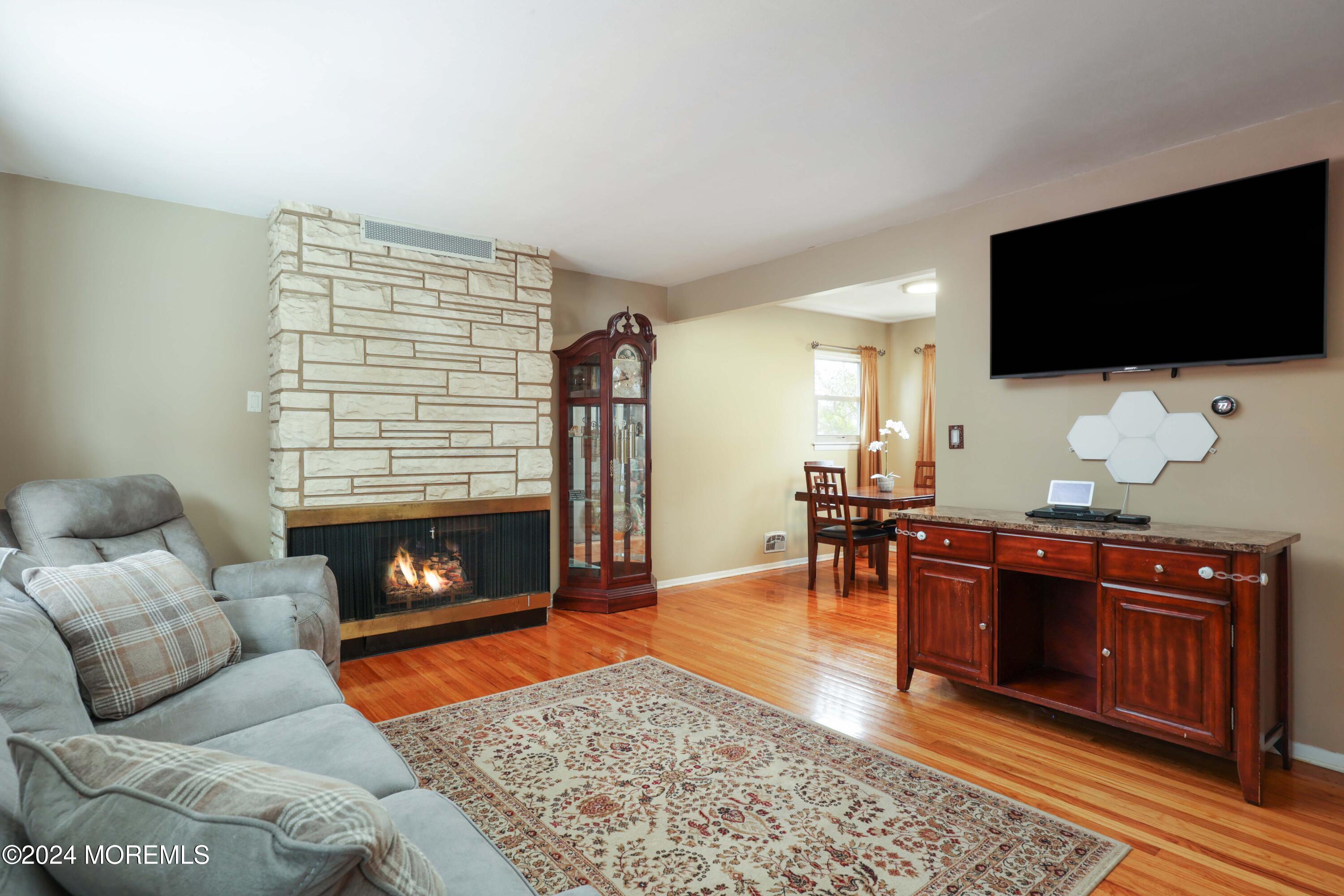 204 West Hill Road Colonia, NJ 07067 - Photo 6 of 39 758A9820