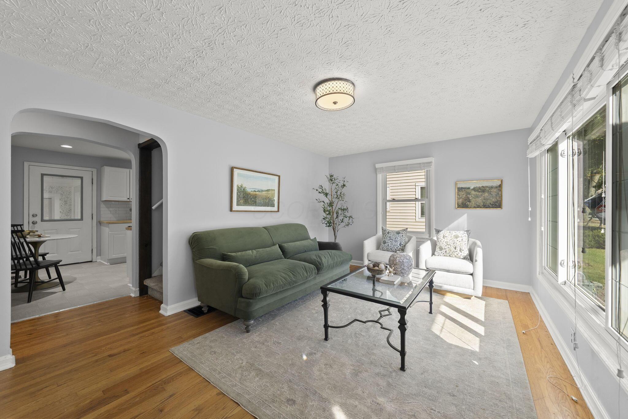340 Wetmore Road Columbus, OH 43214 - Photo 6 of 47 10-web-or-mls-DSC05318