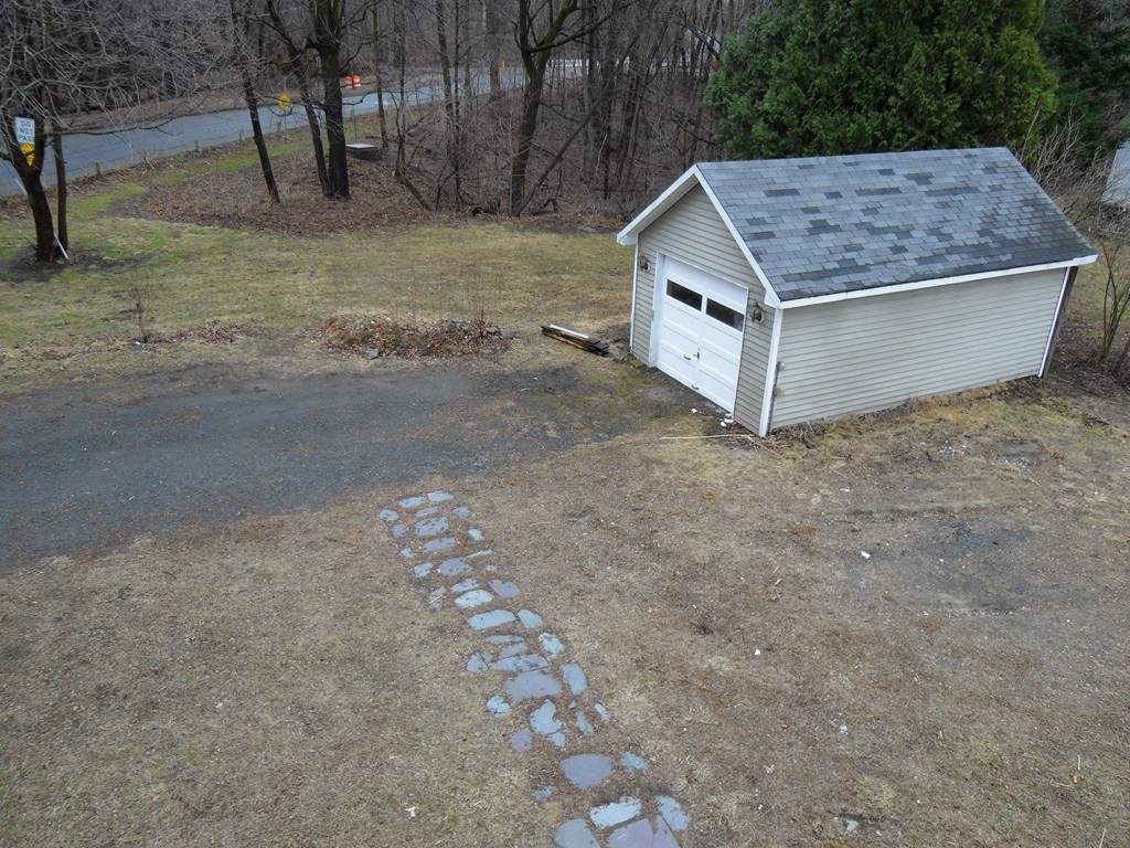 16 Greenfield Road Montague, MA 01351 - Photo 5 of 27 Gallery Image 5