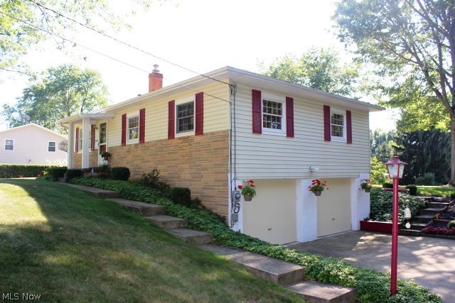 4656 Mars Road Uniontown, OH 44685 - Photo 2 of 20 One owner raised ranch with 3 bedrooms & 1.5 baths*
