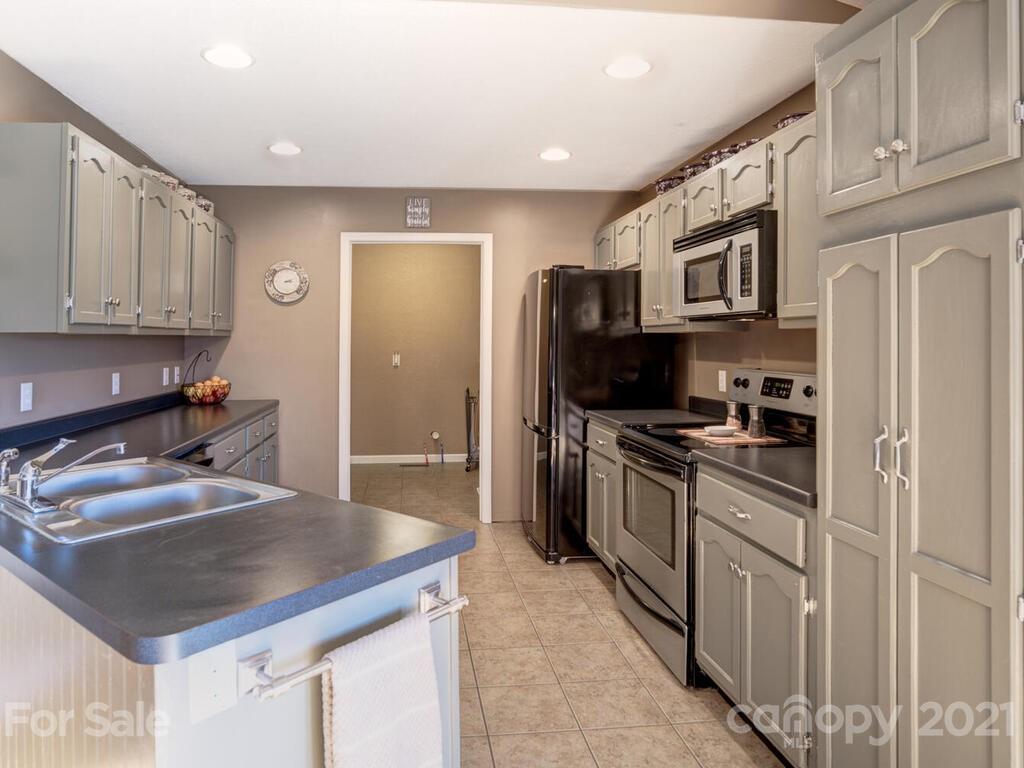 62 Lawson Ridge Road Leicester, NC 28748 - Photo 11 of 46 Gallery Image 11