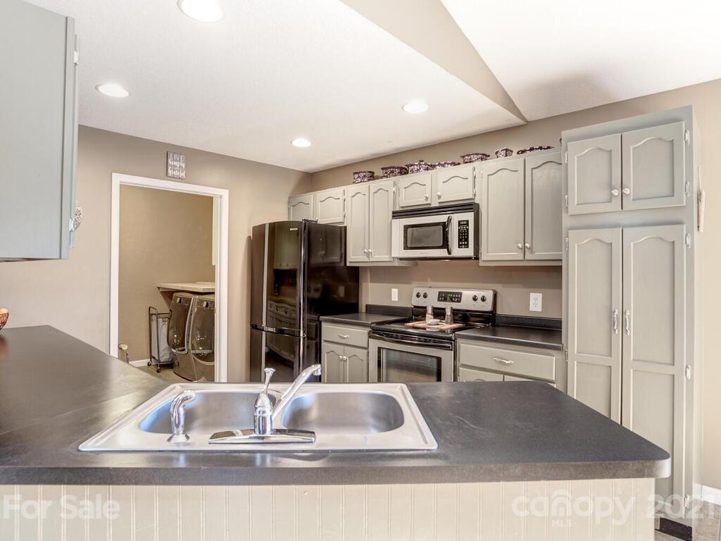 62 Lawson Ridge Road Leicester, NC 28748 - Photo 12 of 46 Gallery Image 12