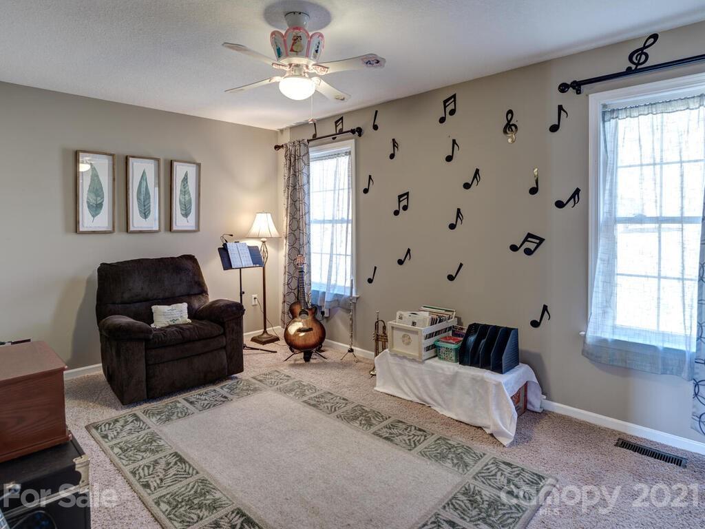 62 Lawson Ridge Road Leicester, NC 28748 - Photo 19 of 46 Gallery Image 19