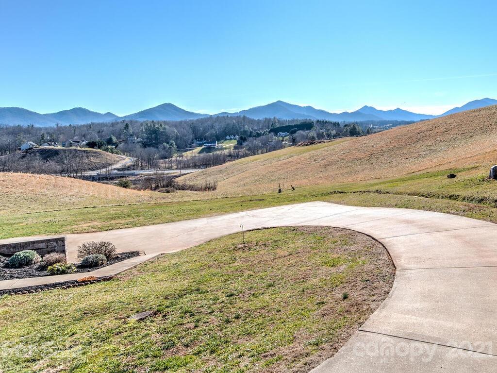 62 Lawson Ridge Road Leicester, NC 28748 - Photo 3 of 46 Gallery Image 3