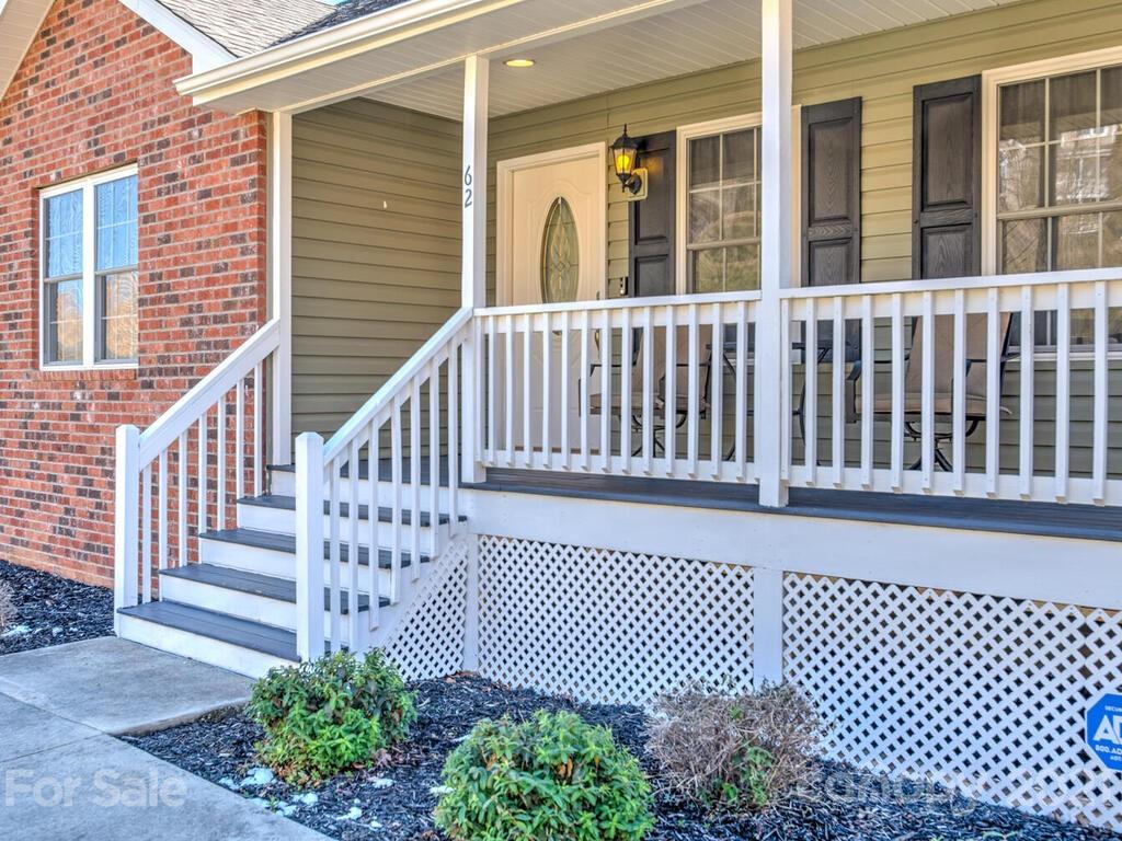 62 Lawson Ridge Road Leicester, NC 28748 - Photo 4 of 46 Gallery Image 4