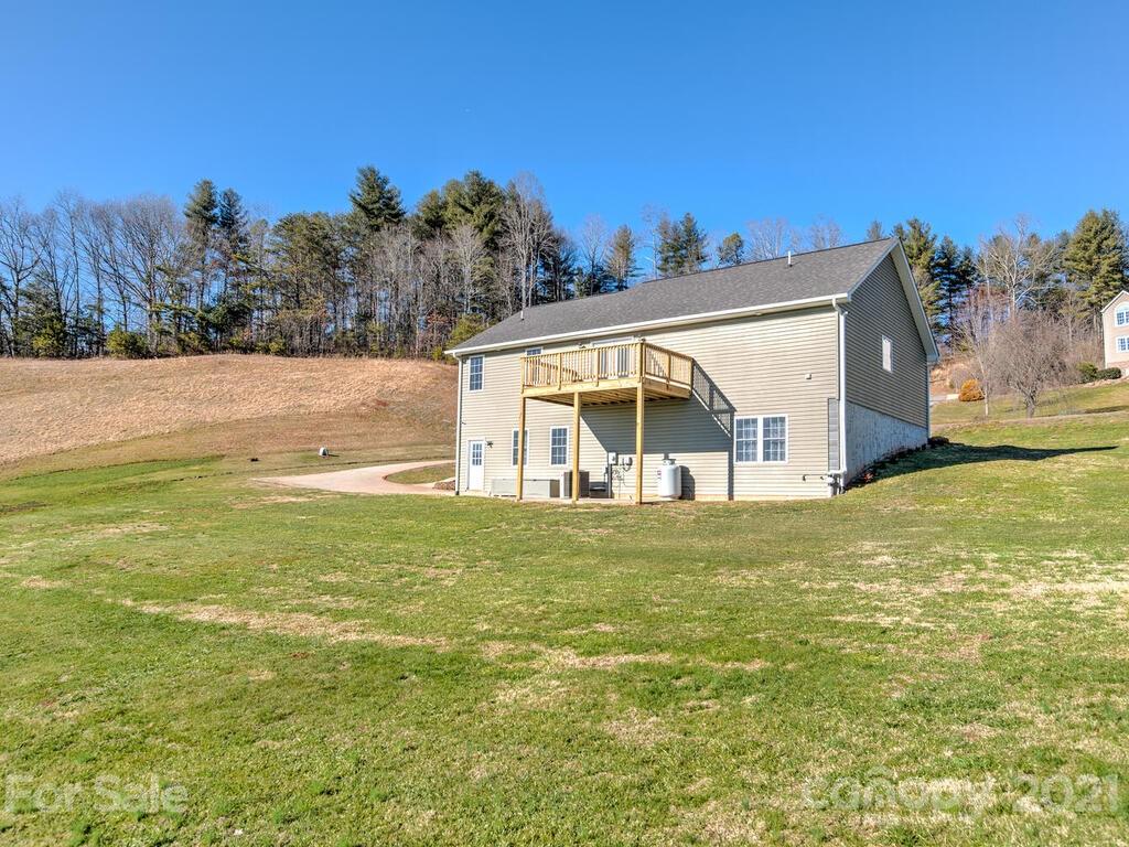 62 Lawson Ridge Road Leicester, NC 28748 - Photo 42 of 46 Gallery Image 42