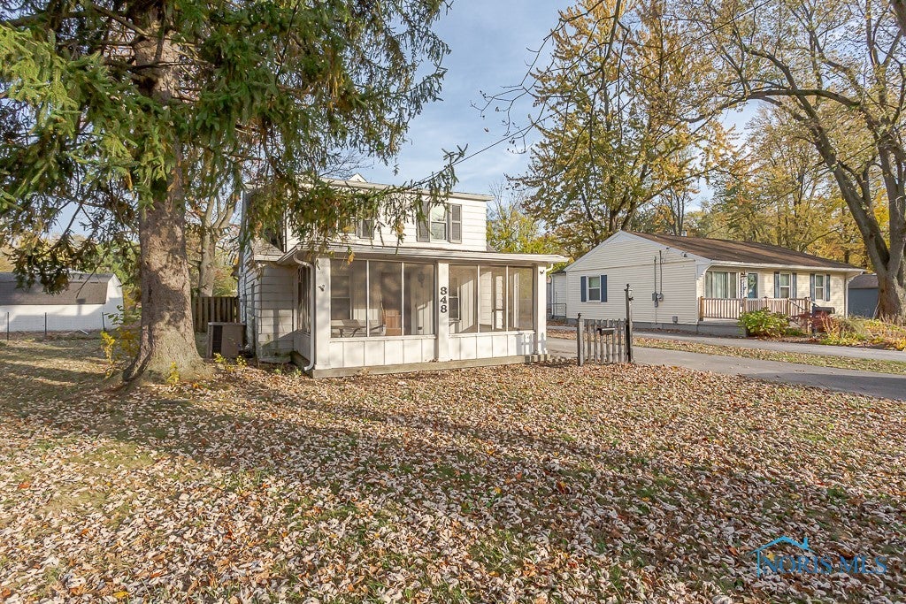 848 Heidelberg Road Toledo, OH 43615 - Photo 3 of 42 Gallery Image 3