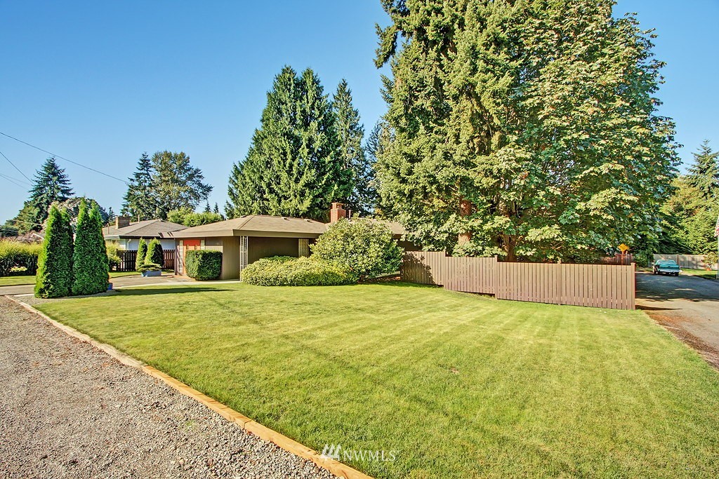 2113 Dayton Avenue Northeast Renton, WA 98056 - Photo 12 of 21