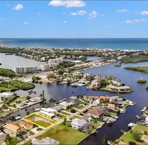 $899,000 | 4851 Regal Drive, Bonita Springs, FL 34134