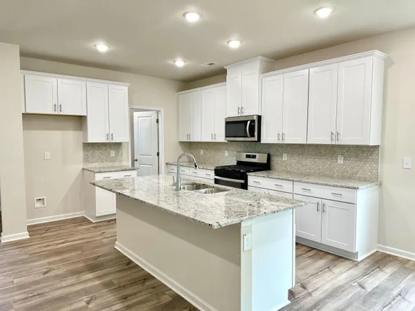 $2,399 | 7111 Stratified Court, Mebane, NC 27302